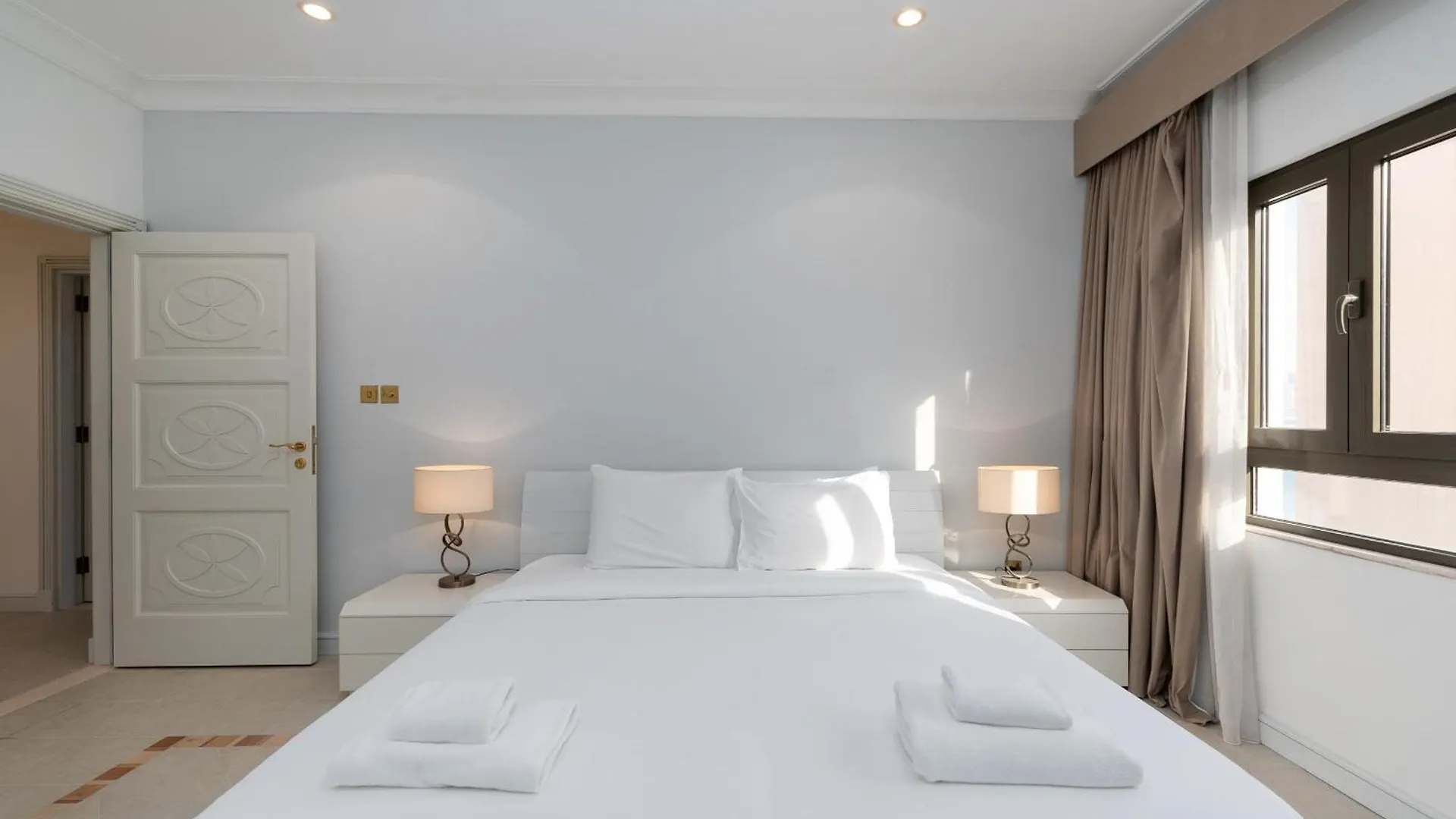 Frond M, Beachfront Villa, Palm Jumeirah - Mint Stay Dubai United Arab Emirates