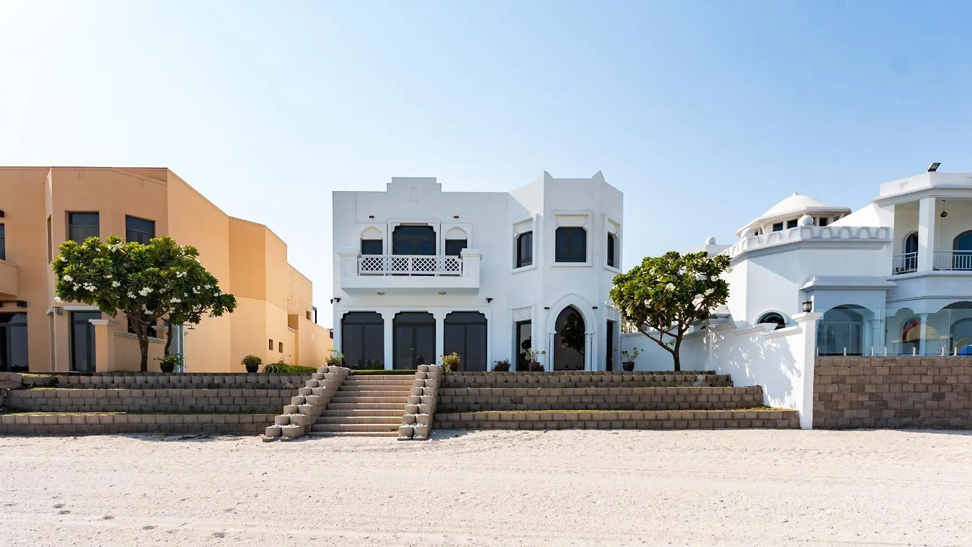 Frond M, Beachfront Villa, Palm Jumeirah - Mint Stay Dubaj 0*,  Spojené arabské emiráty